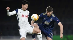 Son Heung-min u duelu s Brunom Petkovićem, Foto: Toby Melville/ REUTERS