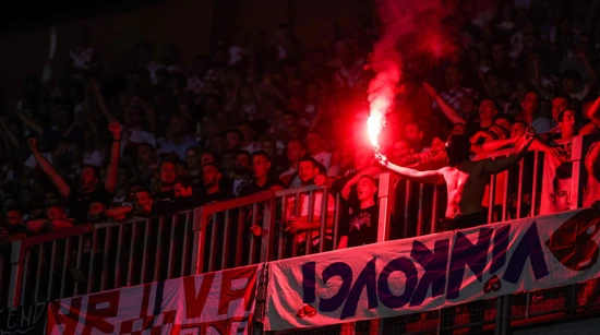 Navijači Hrvatske na utakmici protiv Crne Gore