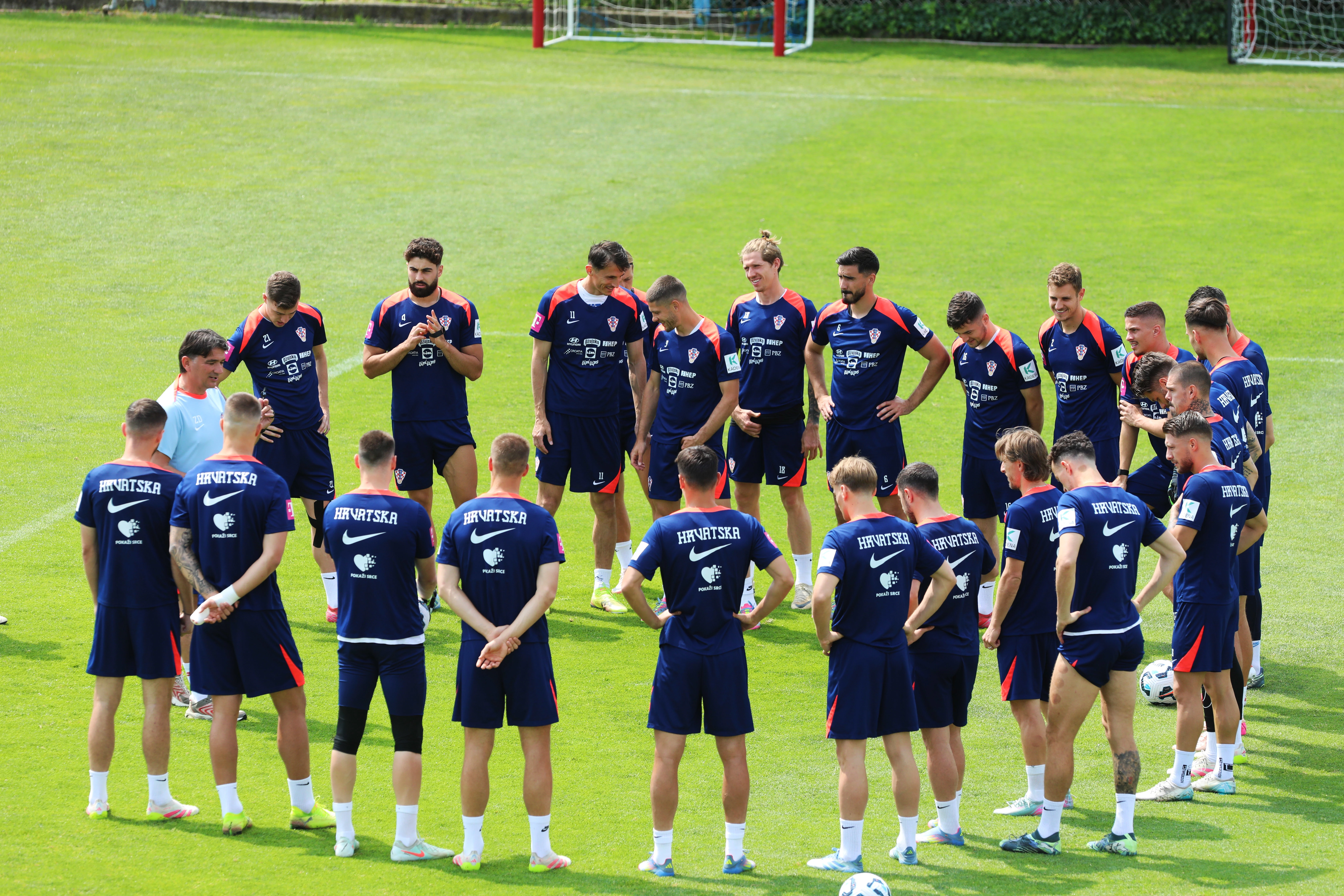 Vatreni stižu na Rujevicu: večeras prvi trening uoči susreta s Farskim Otocima