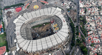 Pogled iz zraka na radove na obnovi stadiona Azteca