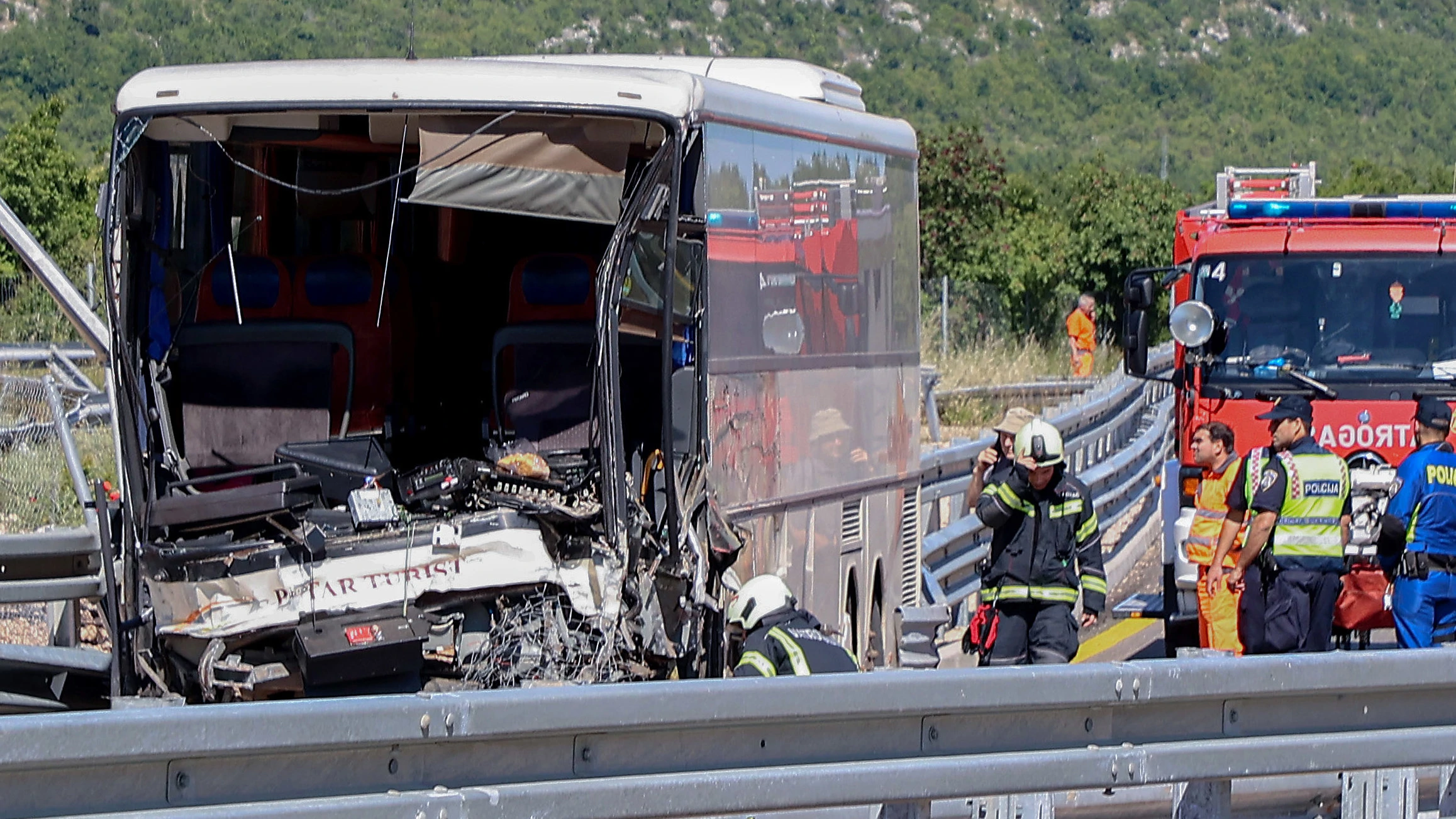 Sudar dva autobusa na A1