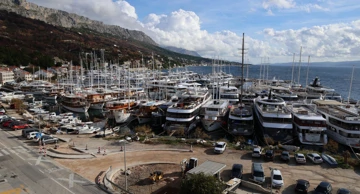 Jesenice: Pogled na luku Krilo 