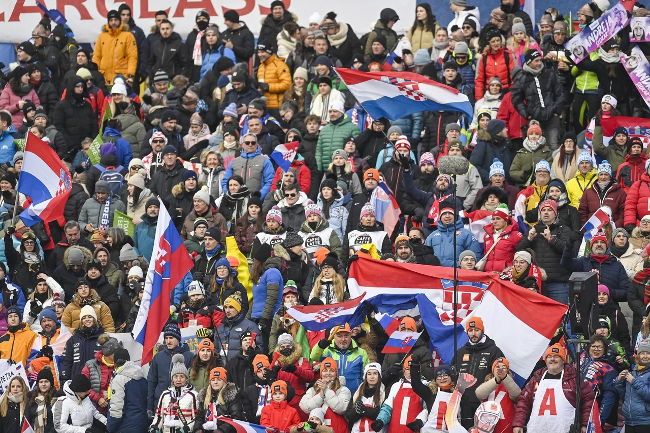 Hrvatski navijači u Kranjskoj Gori, Foto: Igor Soban /PIXSELL