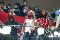 Navijačice na tribinama, Foto:  Sanjin Strukic /PIXSELL