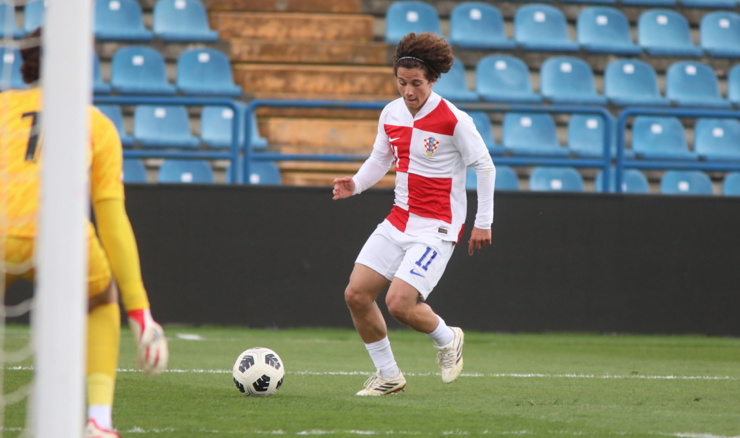 Mladi hrvatski nogometaši nadigrali Srbiju i prošli u polufinale Eura!