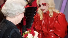 Kraljica Elizabeta susrela se s Lady Gagom