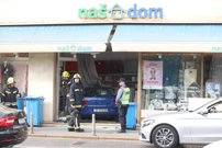 Zagreb: Autom uletio u trgovinu, dvoje ozlijeđenih , Foto: Goran Stanzl/PIXSELL