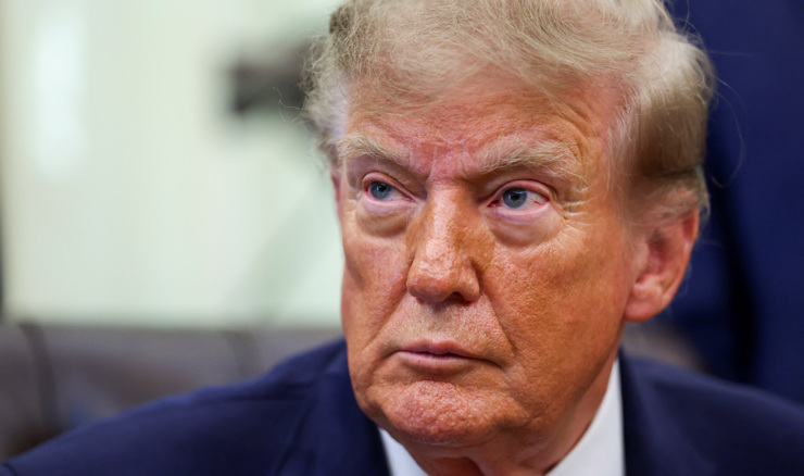 Trump kaže da Ukrajina mora željeti okončati rat