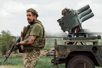 Pripadnici 3. jurišne brigade "Pomsta" Državne granične straže Ukrajine s hrvatskim VBR-om Rak-12, Foto: Nacionalni informativni portal "Pritisak", Telegram/HRT