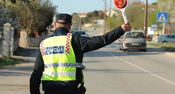 Policija na cesti