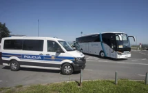 Nogometaši AEK-a pod policijskom pratnjom u zagrebačkoj zračnoj luci , Foto: Željko Hladika/PIXSELL