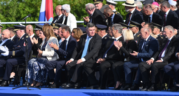 Sa svečanog vojnog mimohoda 