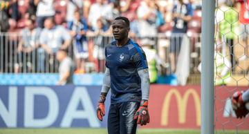 Steve Mandanda 
