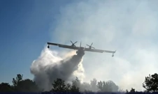 Canadair water bomber near Vodice, Foto: Marko Picek /Pixsell
