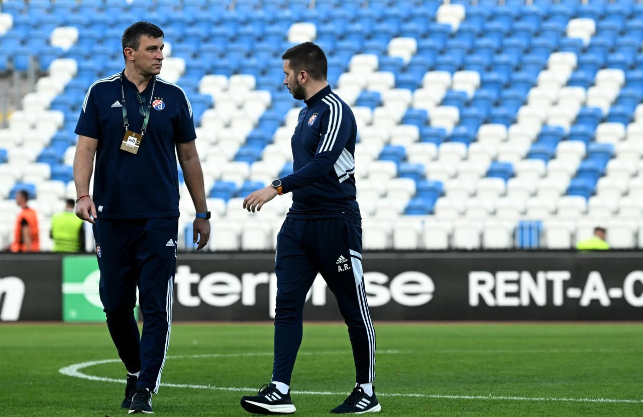 Obilazak terena prije utakmice Ballkani - Dinamo, Foto: Marko Lukunić/PIXSELL