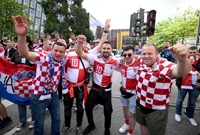 Navijači u Hamburgu, Foto: Sanjin Strukic/PIXSELL