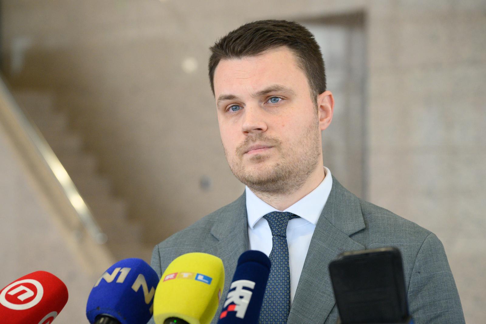 pxl 260126 145406358 20260128185035