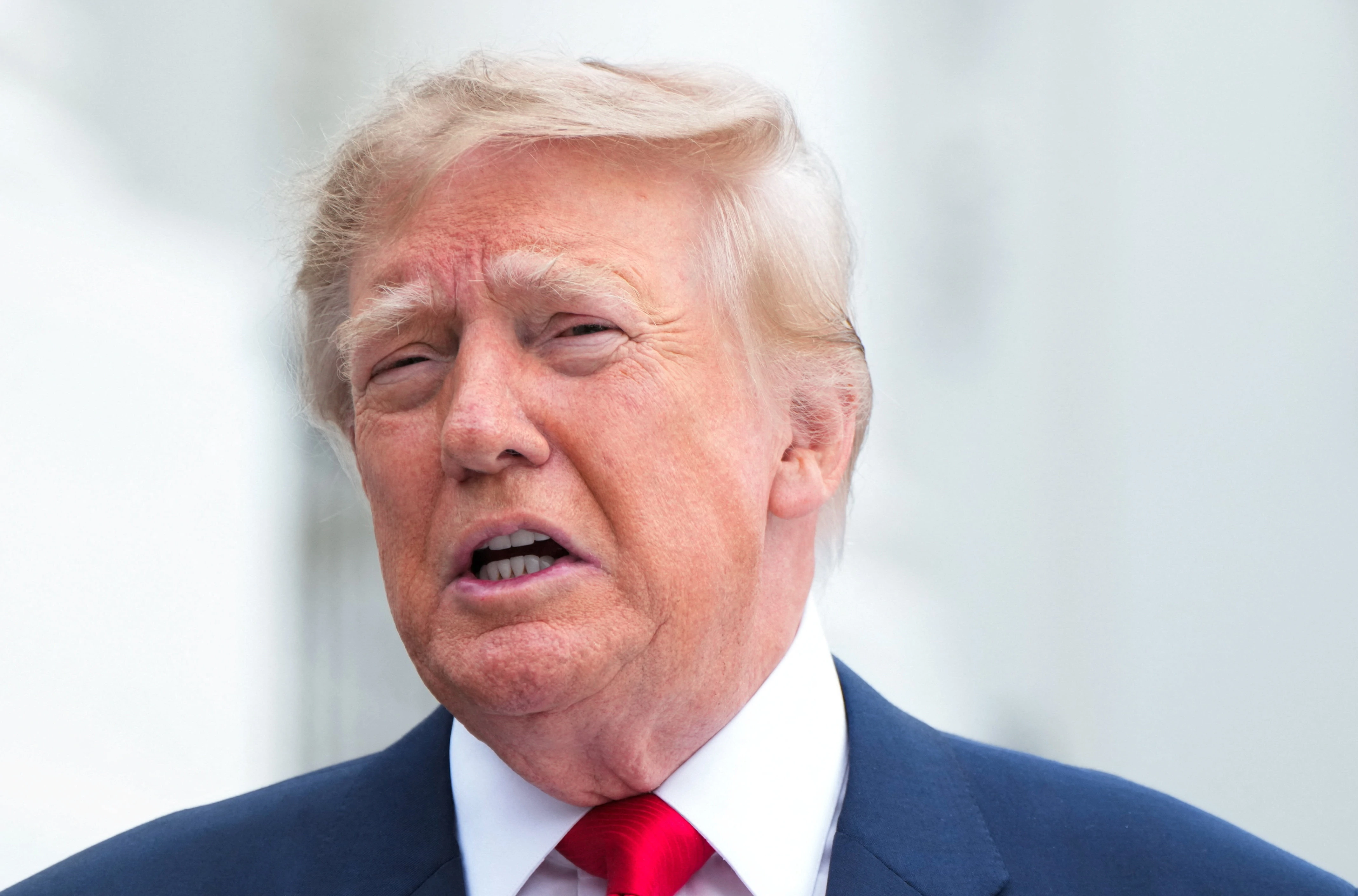 Trump oštro kritizirao Zelenskog 