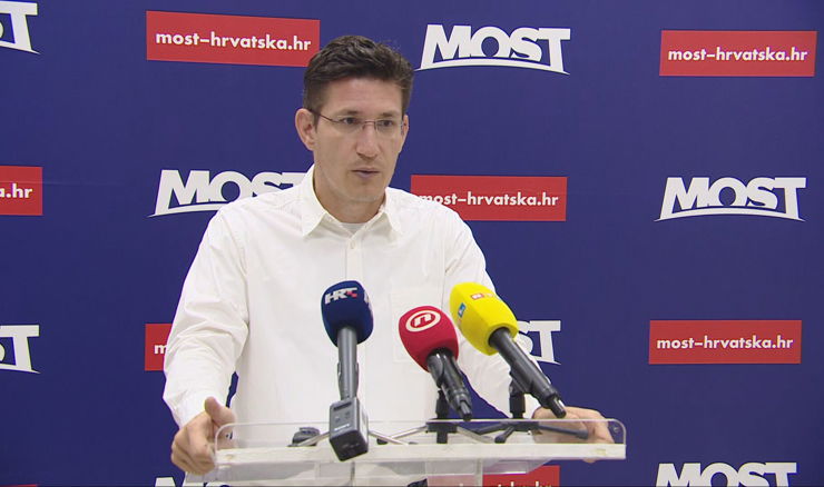 Troskot: Ćorić jednim klikom miša može otkriti aktere afere s otpadom