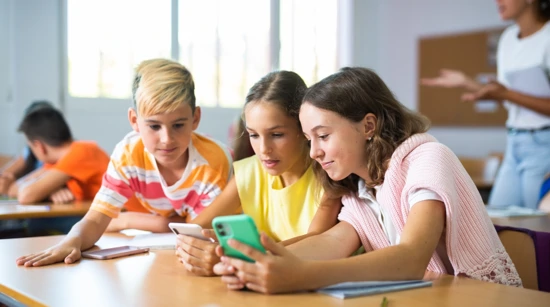 Treba li zabraniti upotrebu mobitela u osnovnim školama? 