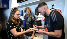 Uz druženje s navijačima Dinamo predstavio novi dres, Foto: Marko Lukunić/PIXSELL