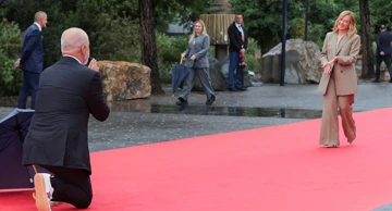 Rama dočekao premijerku Meloni na koljenima