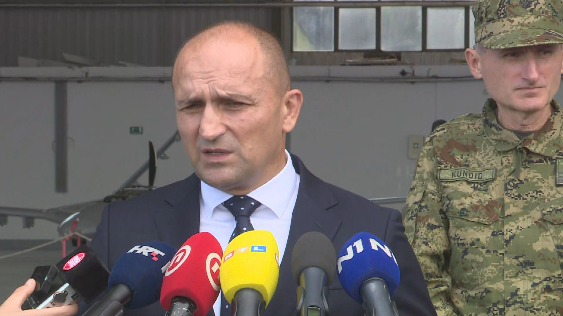 Anušić o špijunskoj aferi: Sigurnost nije narušena, ali je ugled Oružanih snaga