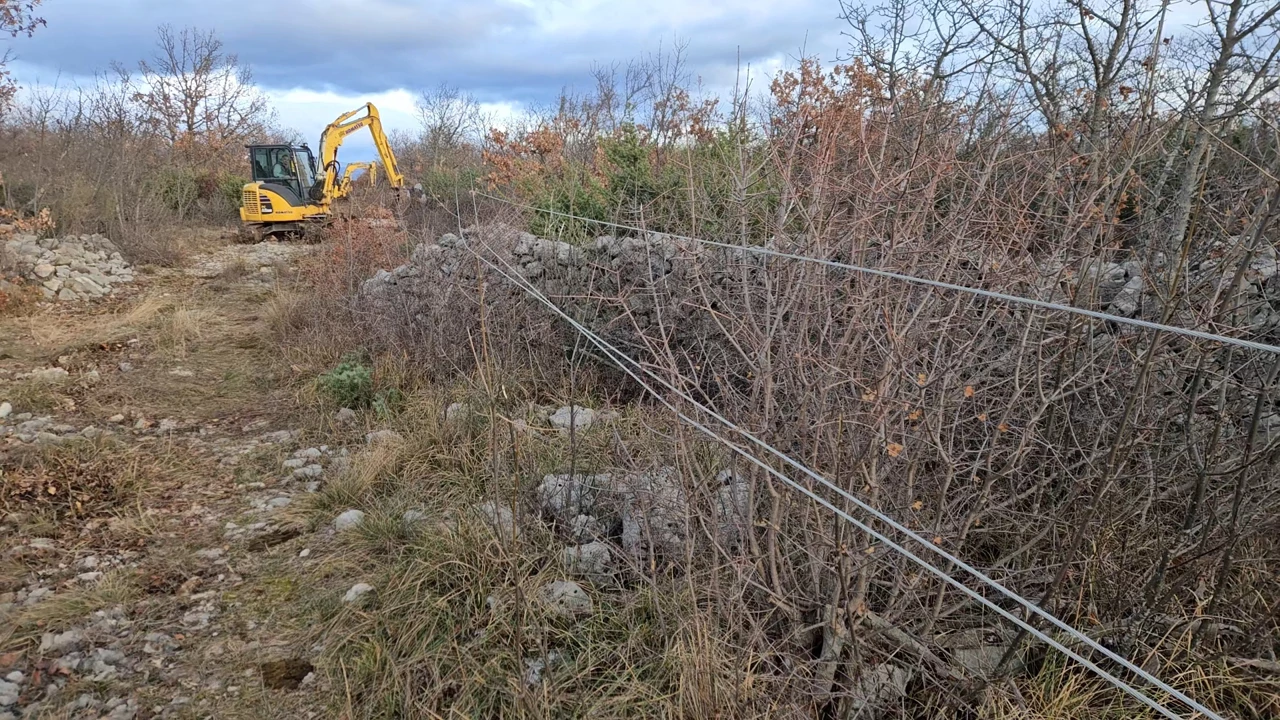 Popravak dalekovoda, Foto: H. Gunjača/HRT