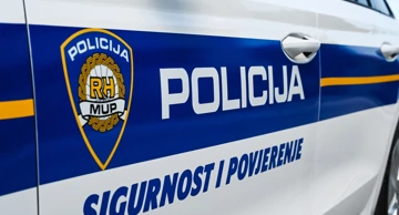 Uhićen muškarac osumnjičen za bacanje eksplozivne naprave