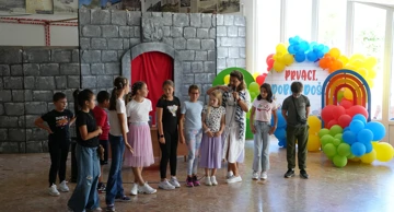 Sanja Polak sa školarcima u OŠ Drago Milović u Tivtu