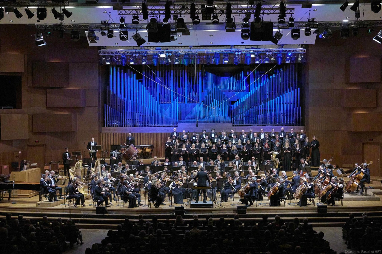 Pascal Rophé, Zbor i Simfonijski orkestar HRT-a