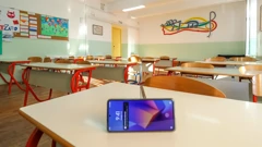 Mobitel i škola