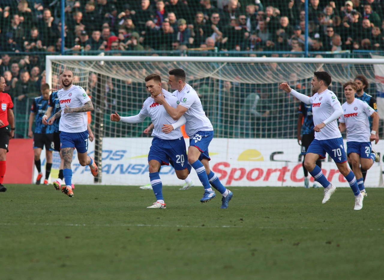 Slavlje igrača Hajduka nakon pogotka za 1:1, Foto: Zeljko Hajdinjak  /CROPIX