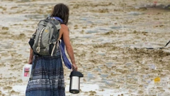 Jedna osoba umrla, deseci tisuća zaglavljeni u blatu na festivalu Burning Man