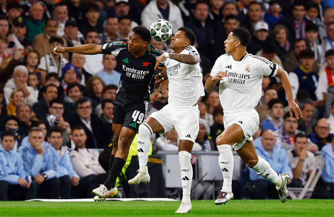  Myles Lewis-Skelly i Rodrygo u duelu, Foto: Susana Vera/REUTERS