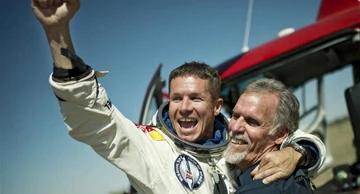 Felix Baumgartner s Artom Thompsonom 2012. godine