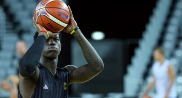 Dennis Schröder