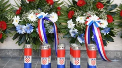 Položeni vijenci i zapaljene svijeće 