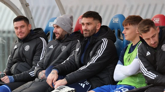 Livaja na klupi Hajduka