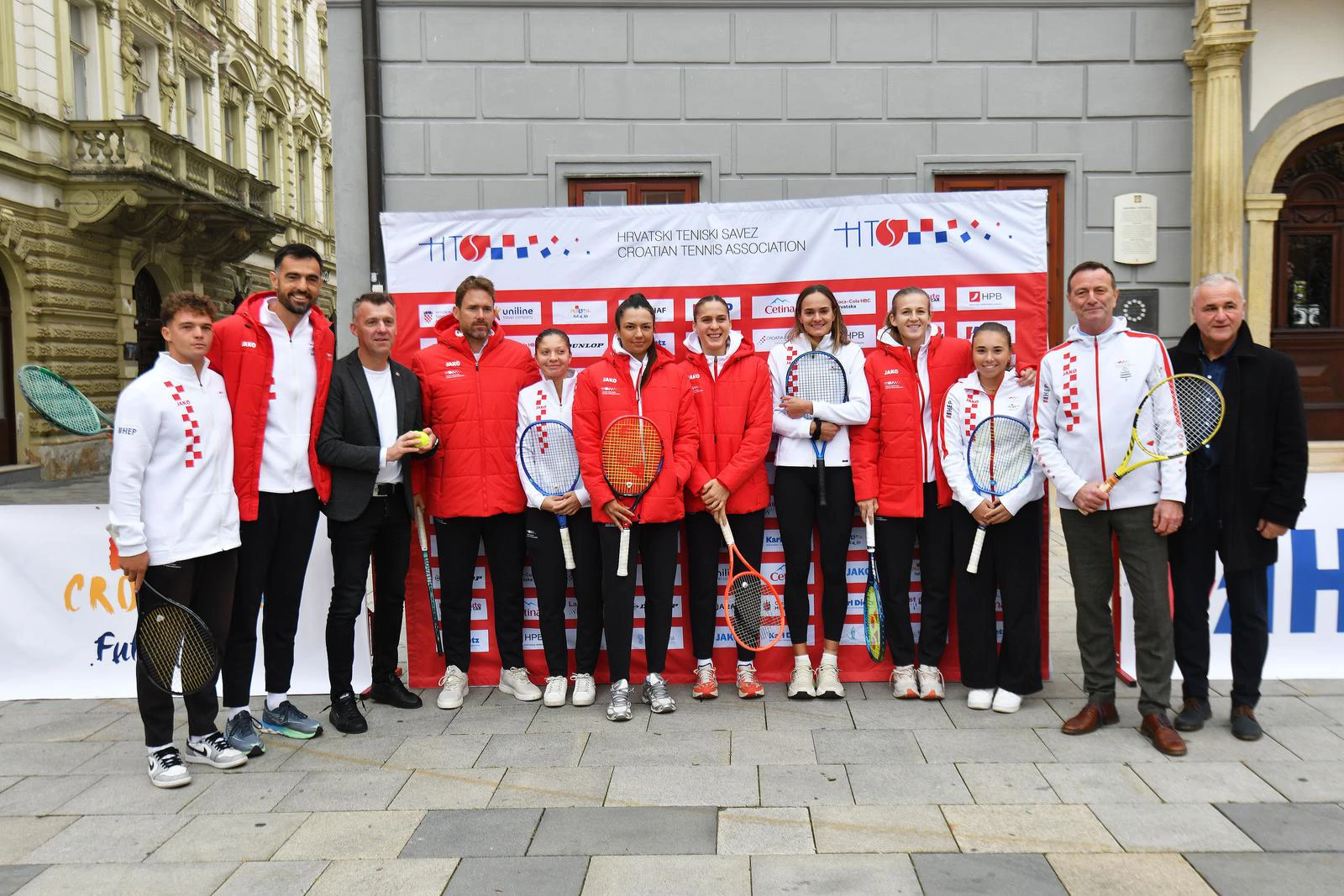 Hrvatske tenisačice na druženju na varaždinskom Korzu