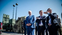 Ukrajinski i njemački šefovi diplomacije, sustav PZO IRIS-T u pozadini
