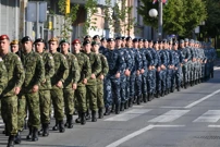 Dolazak vojnih postrojbi na svečanu proslavu, Foto: Niksa Stpanicev/CROPIX