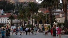  U srpnju tri posto manje turista, u prvih pet dana kolovoza šest posto više
