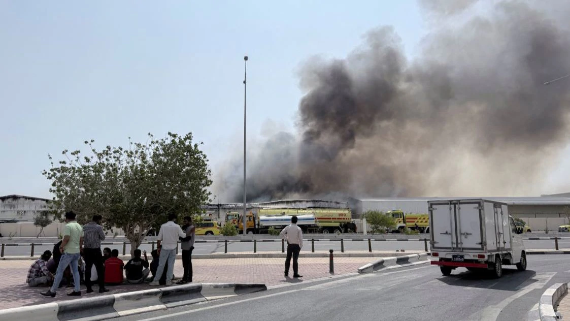 Dim u industrijskoj zoni u Dohi, nakon iranskih raketnih napada