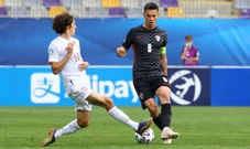  Bryan Gil Salvatierra i Nikola Moro , Foto: Borut Živulović/REUTERS