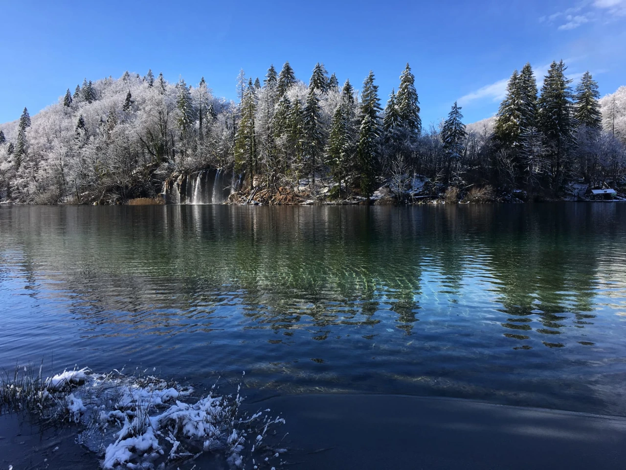 Die Plitvicer Seen im Winter (Foto: Tonči Petrić/Stimme Kroatiens)