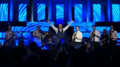 Gibo na pozornici sa svojim prijateljima, Foto: Edo Gracin/Radio Split