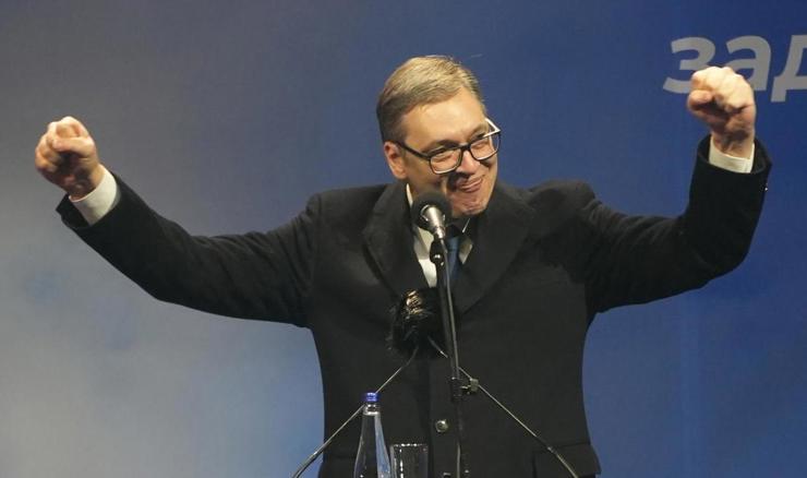 Vučić predao dužnost, Brnabić privremeno srbijanska predsjednica