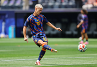Dani Olmo tijekom zagrijavanja, Foto: Daniel Cole/REUTERS