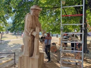 Skulptura i potporni stup, Foto: Neven Knežević/HRT Radio Osijek